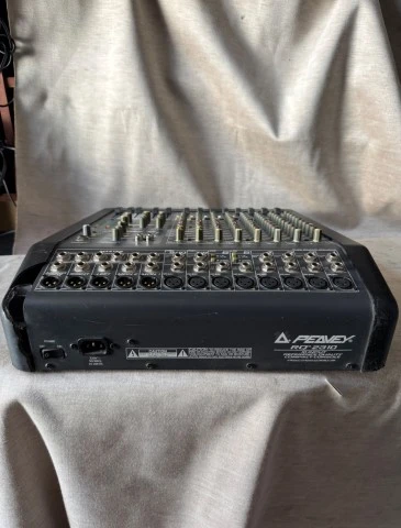 αναλογικός μείκτης ήχου Peavey RQ 2310 (10 καν