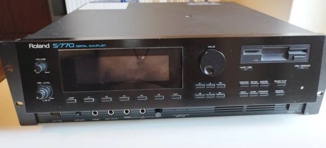 Roland S-770 Sampler κατάσταση καινούργιου 