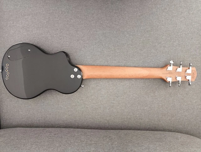 Blackstar carry on