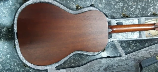 Eastman E1P LTD Bluesmaster Adirondack Top