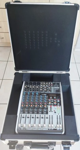 Behringer Xenyx QX1204USB