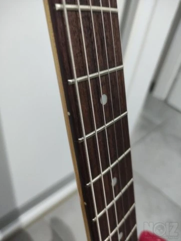Squier Stratocaster SUPERSTRAT HSS Floyd