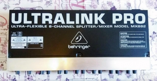 Behringer Ultra Link Pro MX 882