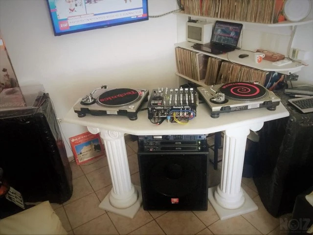 Επαγγελματικός Μίκτης 5κάναλος DJ Mixer 