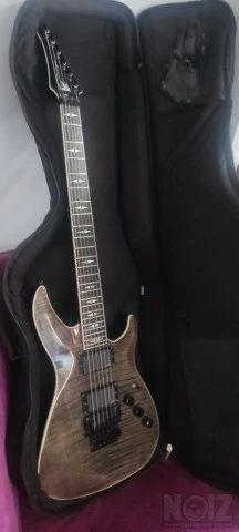 Michael Kelly HEX DELUXE