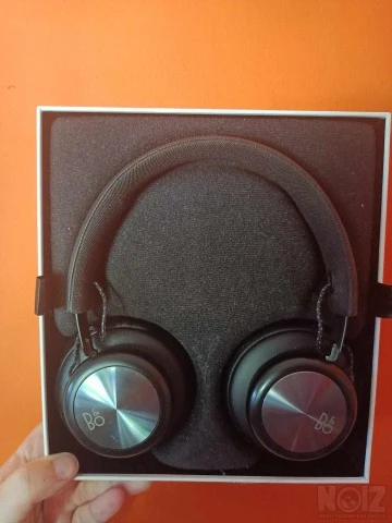 Beoplay H4