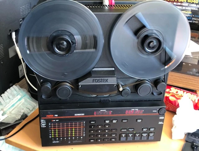 Ζητείται Akai GX230 η GX270 και Fostex R8