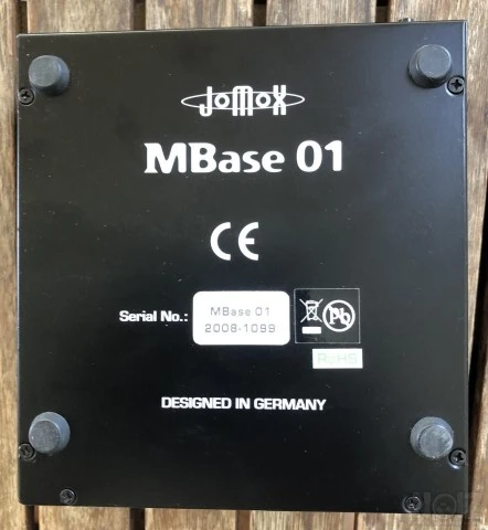 JOMOX MBase 01