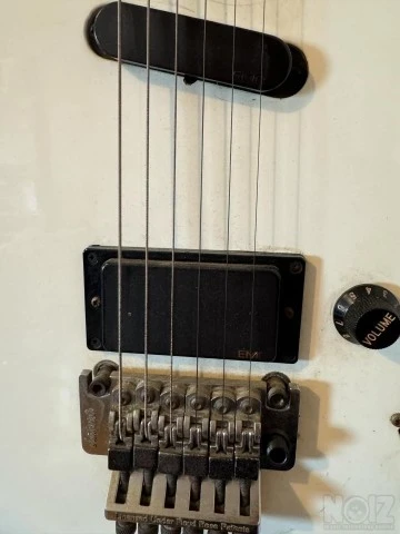 Charvel (1989) 375 Deluxe - EMG Gilmour 
