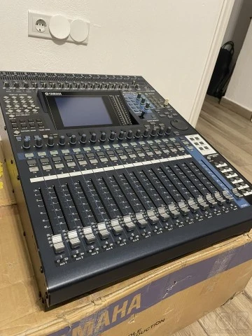 ψηφιακή κονσόλα ήχου YAMAHA DM1