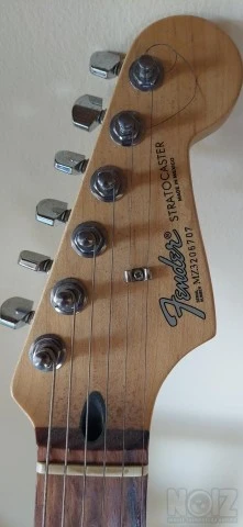 Fender stratocaster made in mexico
