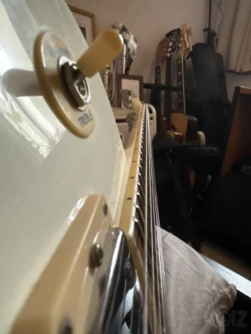 J&amp;D Guitars (Les Paul)