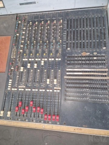 Souncraft TS12 Κονσόλα