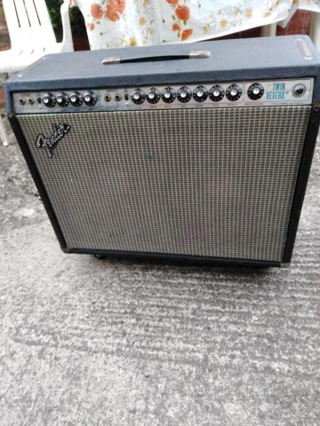 Fender135W ΜεγάφωναJBLΕργοστασίου