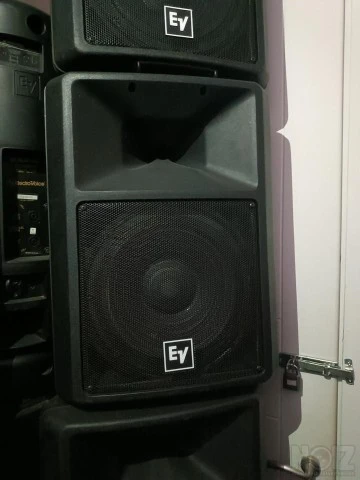 2×Electovoice S-300 passive monitor