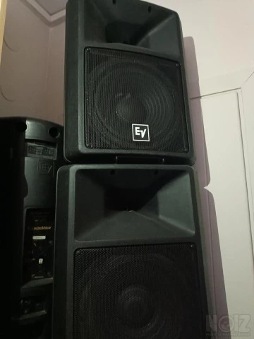 2×Electovoice S-300 passive monitor