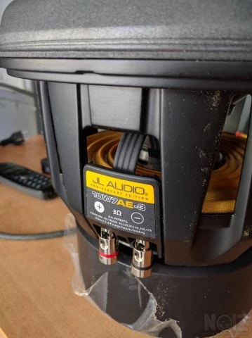 JL Audio 10W7AE - 3 subwoofer