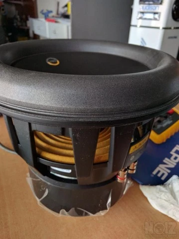 JL Audio 10W7AE - 3 subwoofer