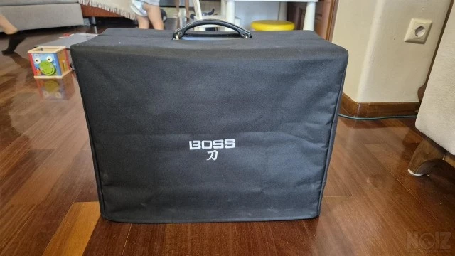 Boss Katana 100 V2 + Footswitch + Cover