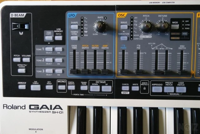 Roland GAIA SH-01 Synthesiser