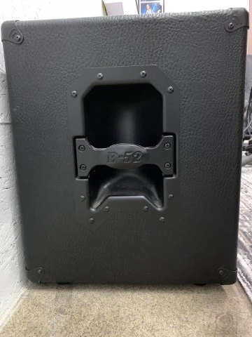 B-52 guitar cab 2X12