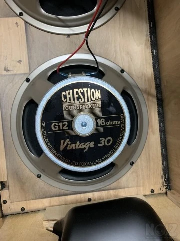 B-52 guitar cab 2X12
