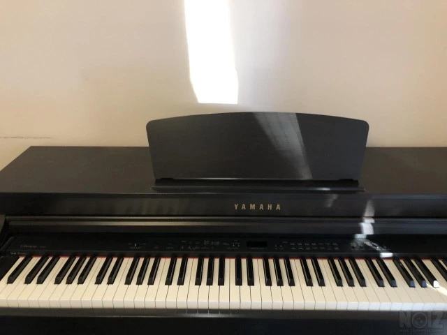 Πουλάω πιανο Yamaha