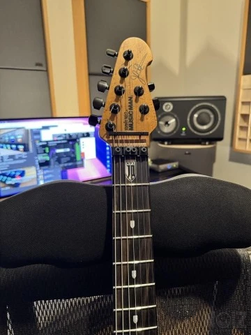 Music Man JP16 7 String John Petrucci Bl