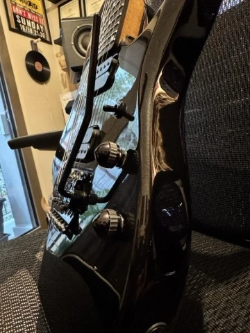 Music Man JP16 7 String John Petrucci Bl