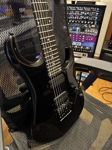 Music Man JP16 7 String John Petrucci Bl