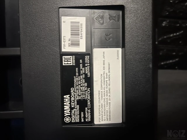 Yamaha PSR-E373