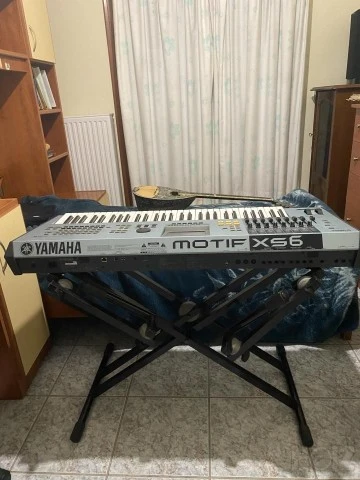 Yamaha motif xs6