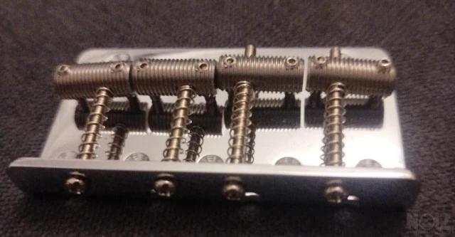 Bass bridge p bass jazz bass