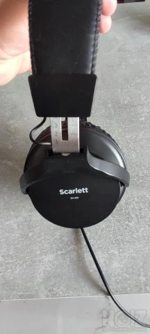 Focusrite Scarlett Sh-450