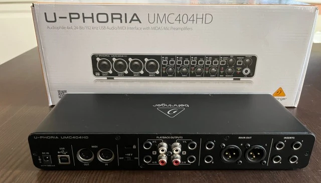 Behringer UMC404HD