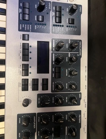 Access Virus Indigo 2000 - Silver