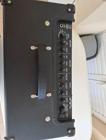 Boss Katana 50W Gen3 με ηχείο v30