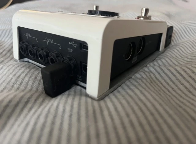 H9 harmoniser + Barn3 footswitch