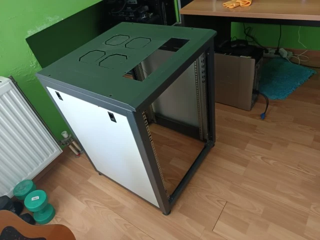 Rack case 20+ slots