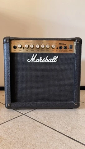 Marshall MG15CDR