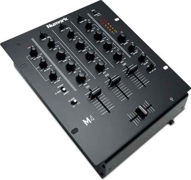 Numark M4