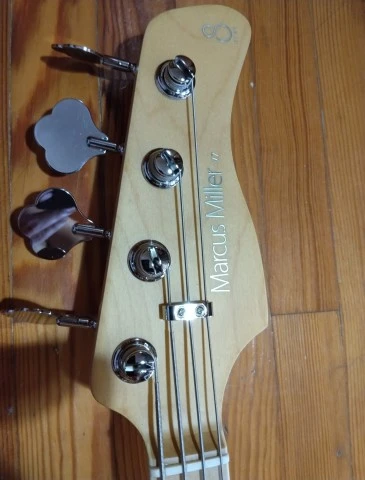 Πωλείται Sire V7 Reissue 