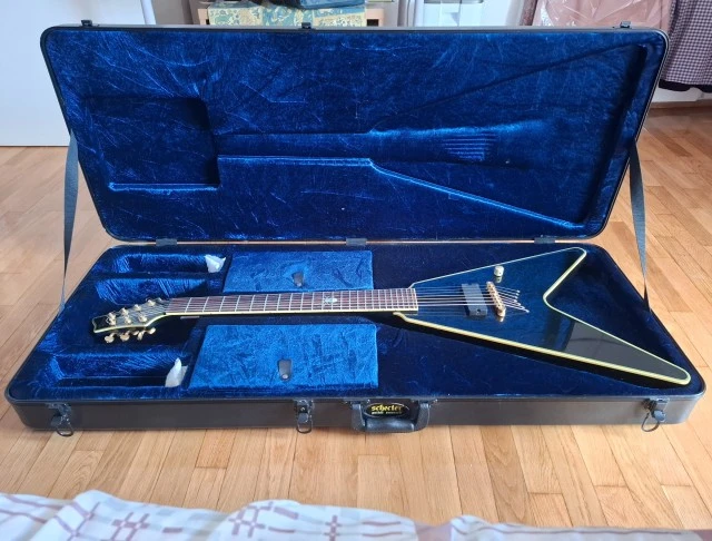 Schecter Diamond Series Chris Howorth V-7 Signature (7-