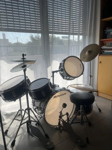 Millennium Junior Drum Set