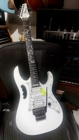 Ibanez jem 2002