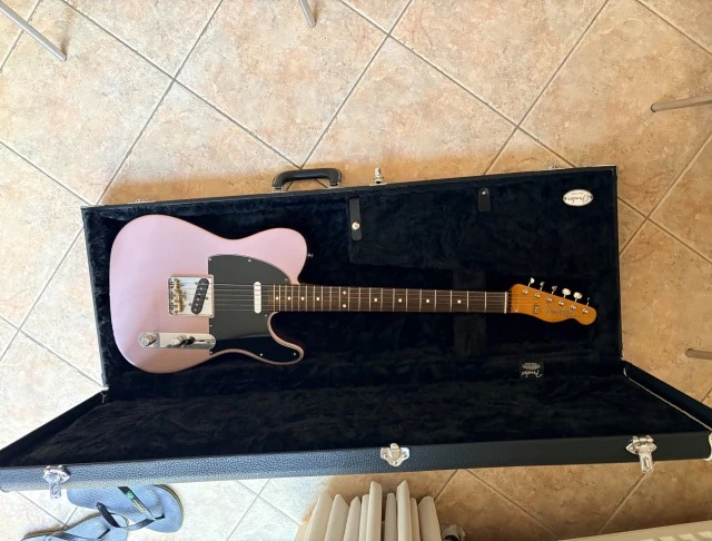 FENDER TELE VINTERA II ROADWORN