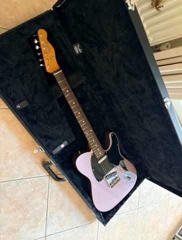 FENDER TELE VINTERA II ROADWORN