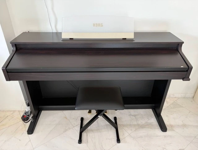 Korg EC350 Ψηφιακό Πιάνο 88 πλήκτρων με Hammer Action