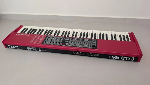 Nord Electro 3 73
