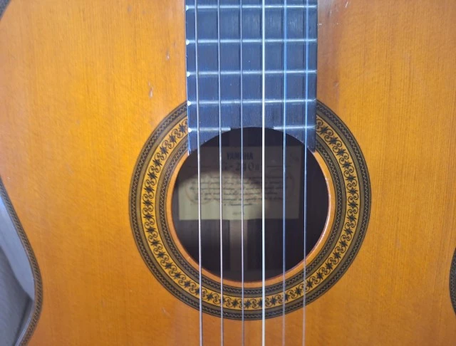 Κιθάρα Yamaha G-240 II Vintage 45 Ετών